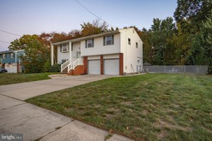 featured image of 46 Carl Sandburg Dr