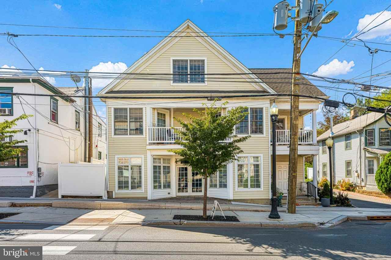 152 Witherspoon St - Photo 2 of 25
