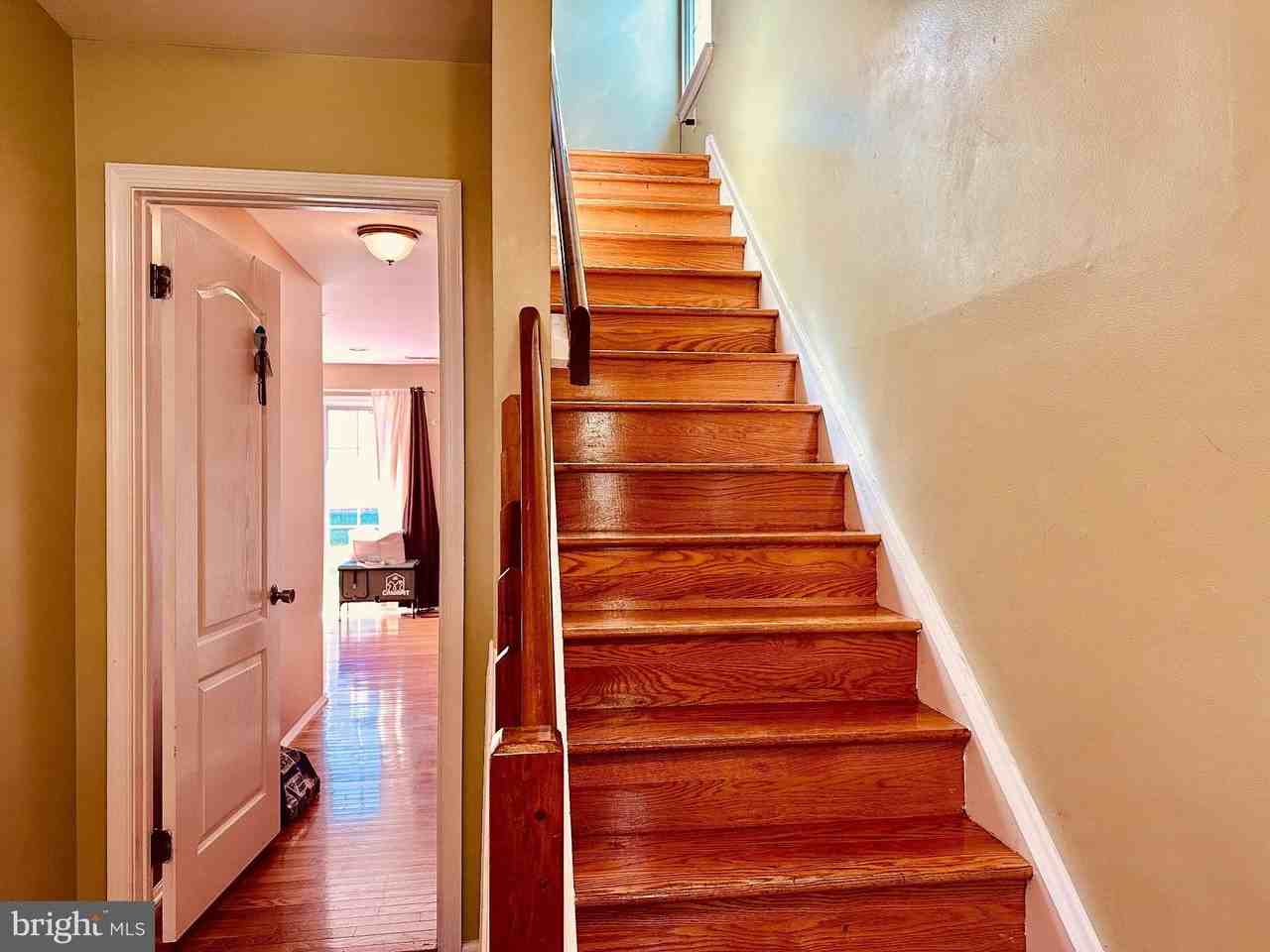 3409 Carriage Ct - Photo 5 of 22