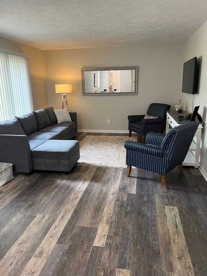 441 Munson Pl #441-4 - Photo 2 of 13