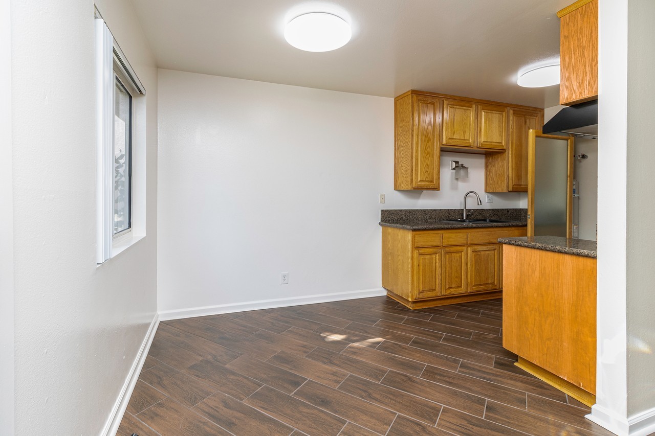 4040 Badillo Cir #59 - Photo 5 of 13