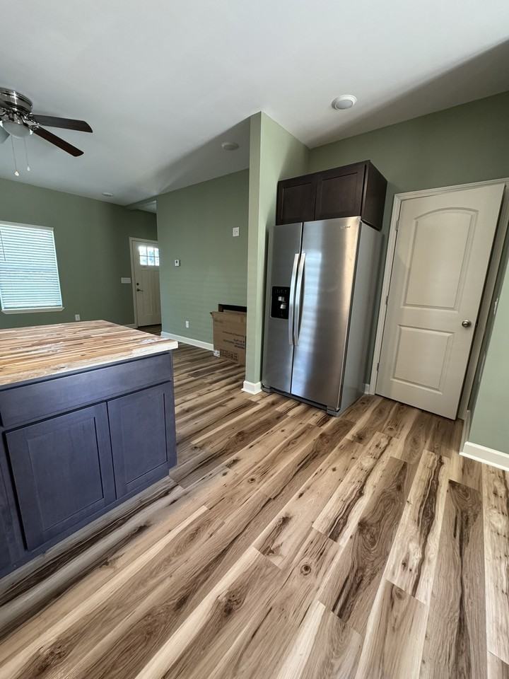409 W Wood St #B - Photo 6 of 18