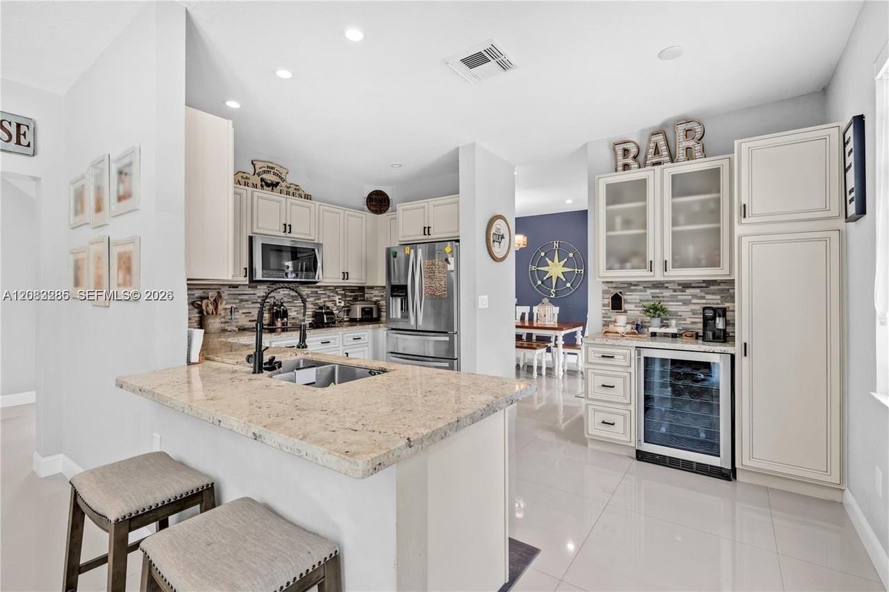 15878 Sw 61st Way - Photo 6 of 27