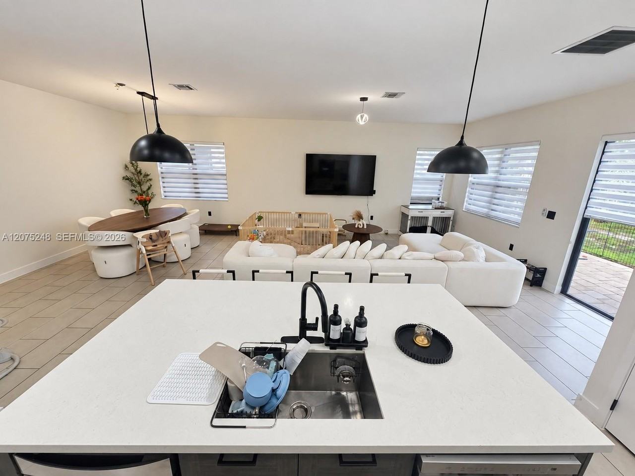 13655 Sw 158th Pl - Photo 4 of 10
