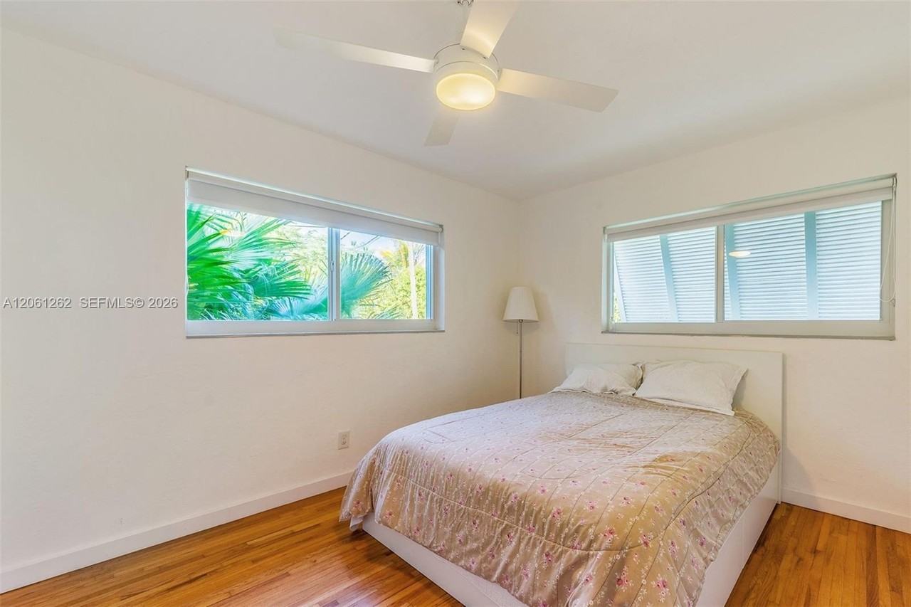 8130 Sw 136th St - Photo 5 of 11