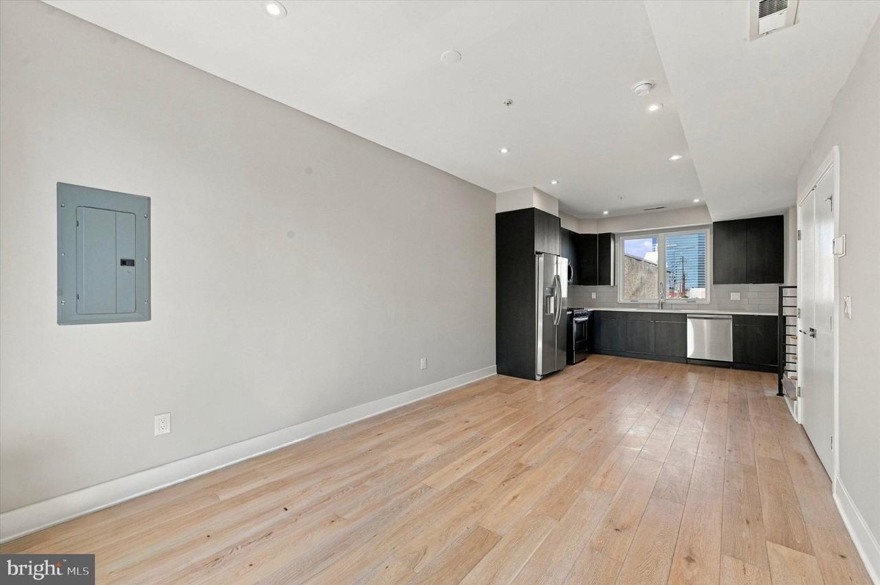 2605 Annin St #3 - Photo 3 of 15