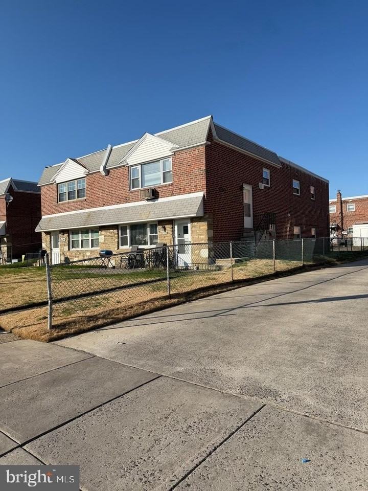 2343 Hoffnagle St - Photo 2 of 2