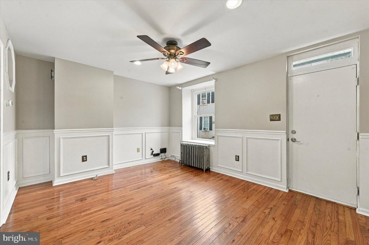 195 Conarroe St - Photo 3 of 14