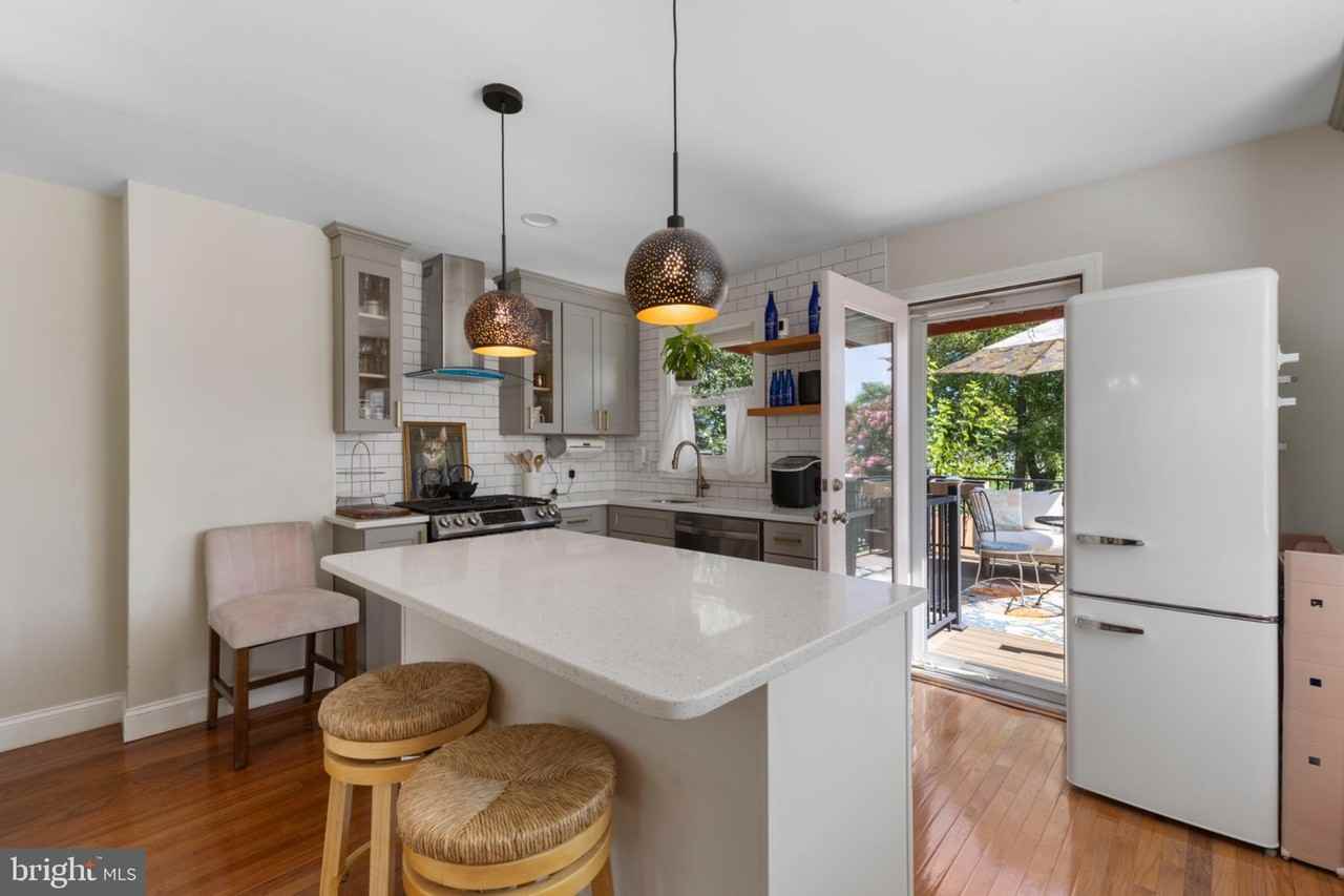 6809 Kenyon Dr - Photo 6 of 17