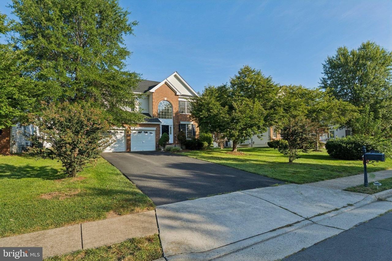 22817 Nichols Farm Way - Photo 4 of 50