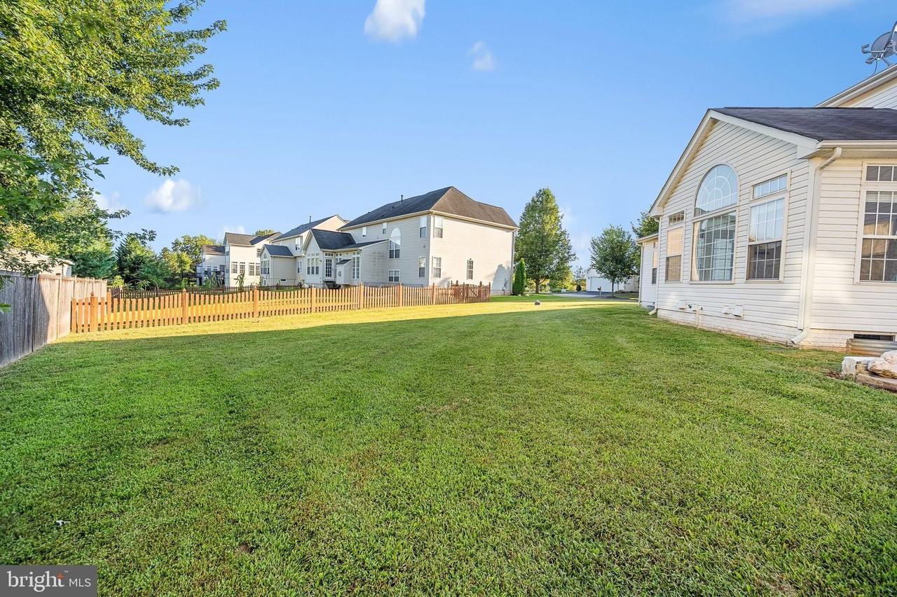 38 Houser Dr - Photo 5 of 50