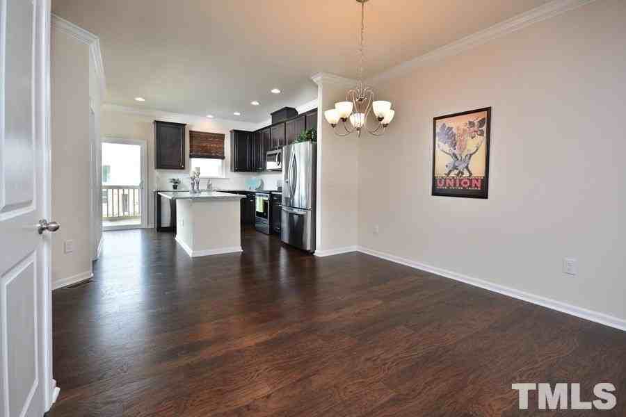 1108 Finch Ct - Photo 4 of 22