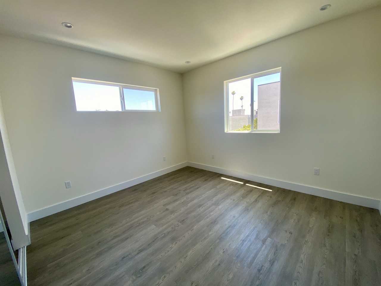 4557 Pickford Street - 4559 1/2 #4559-1-2 - Photo 5 of 16