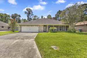featured image of 7915 Shire Ln