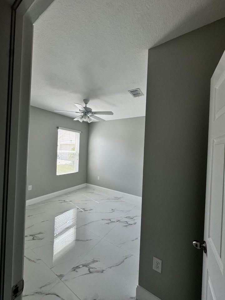 2251 Garfield Dr Sw - Photo 4 of 25