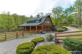 555 W Purchase Rd - Photo 1 of 1