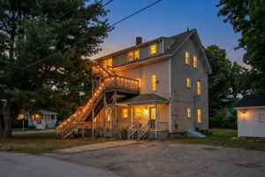 featured image of 39 Hope St ##1