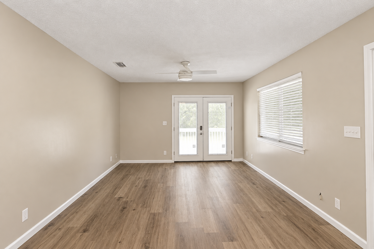 45 Warwick Dr #1 - Photo 6 of 21