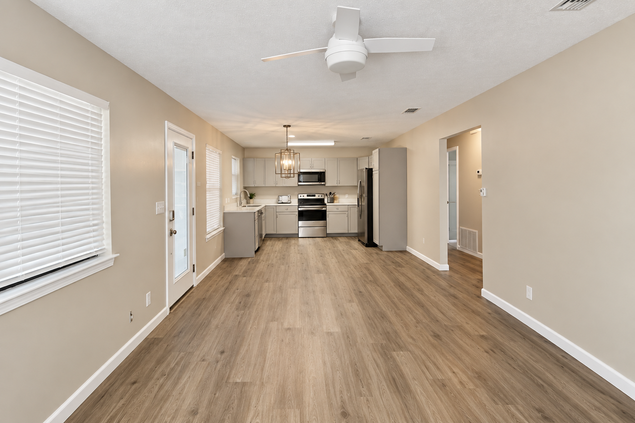 45 Warwick Dr #1 - Photo 7 of 21