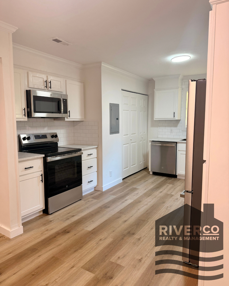 222 Madison Ave #222 - Photo 4 of 12
