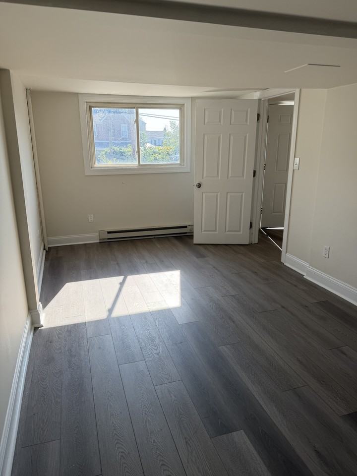 701 N Keim St #3 - Photo 4 of 13