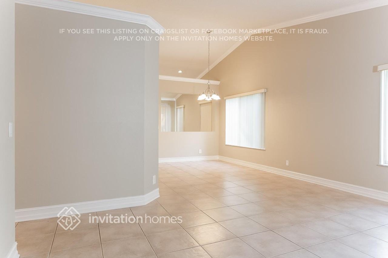 4266 Greenbriar Ln - Photo 6 of 21