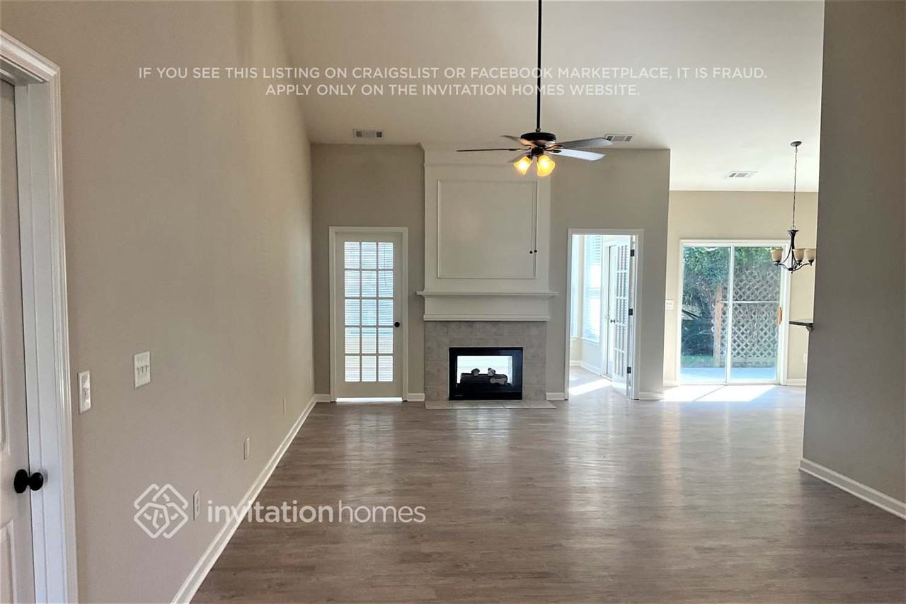 3961 Triton Ives Dr - Photo 2 of 16