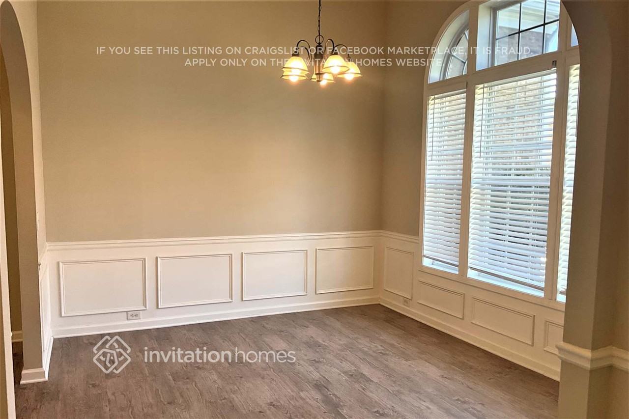 3961 Triton Ives Dr - Photo 3 of 16