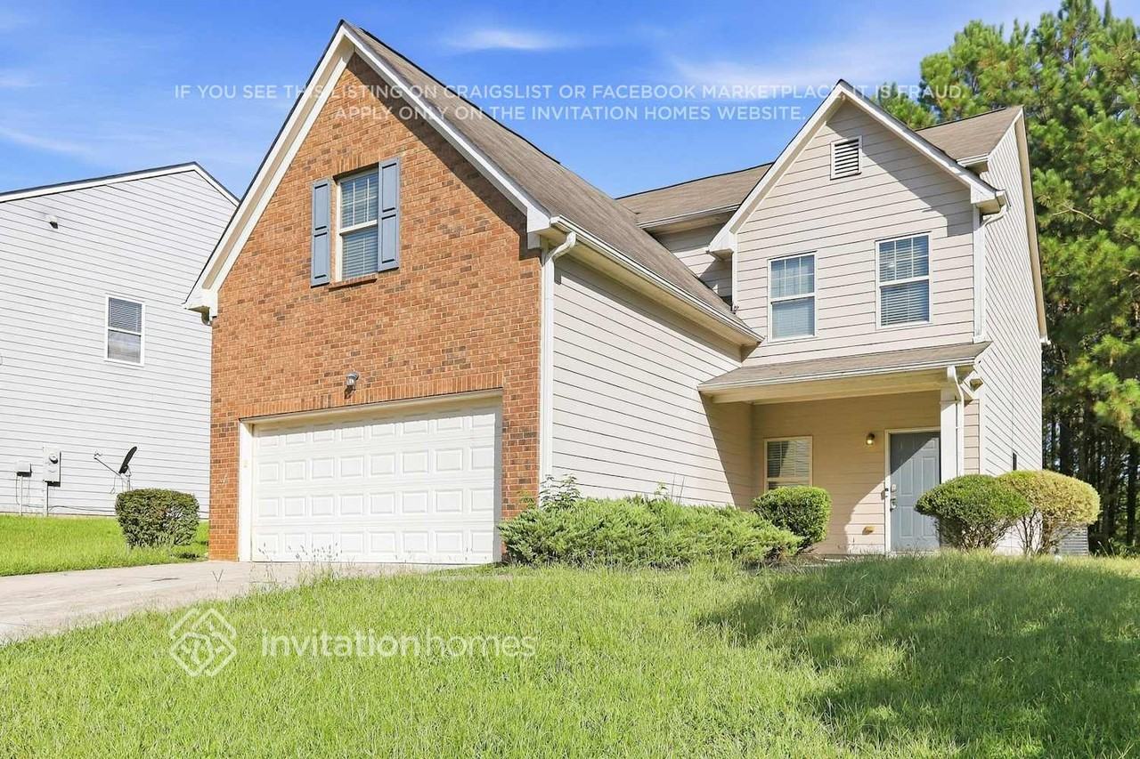 2445 Valley Creek Dr - Photo 4 of 18