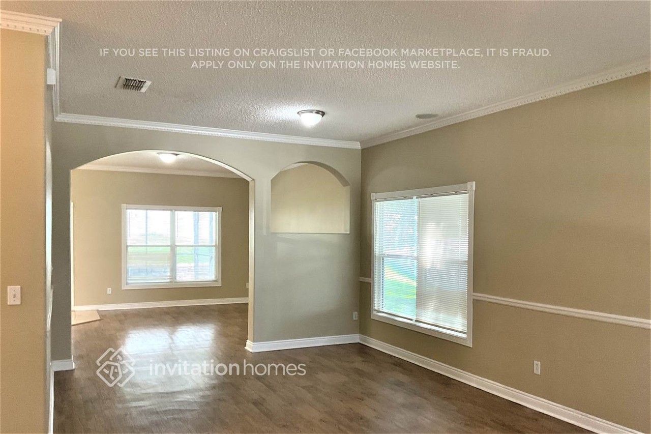 1303 Windy Meadow Dr - Photo 5 of 16
