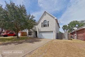 featured image of 7803 Kingshire Dr