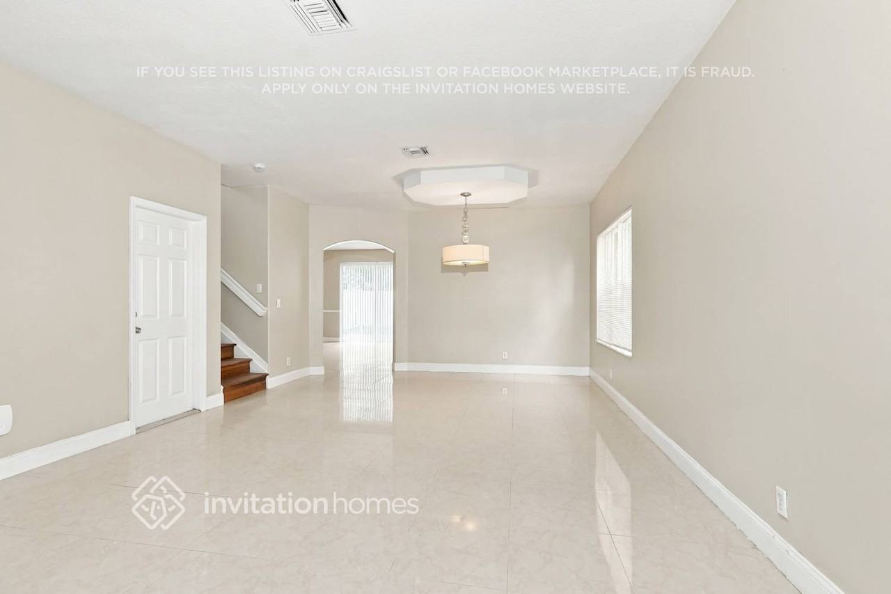4238 Lake Tahoe Cir - Photo 6 of 18