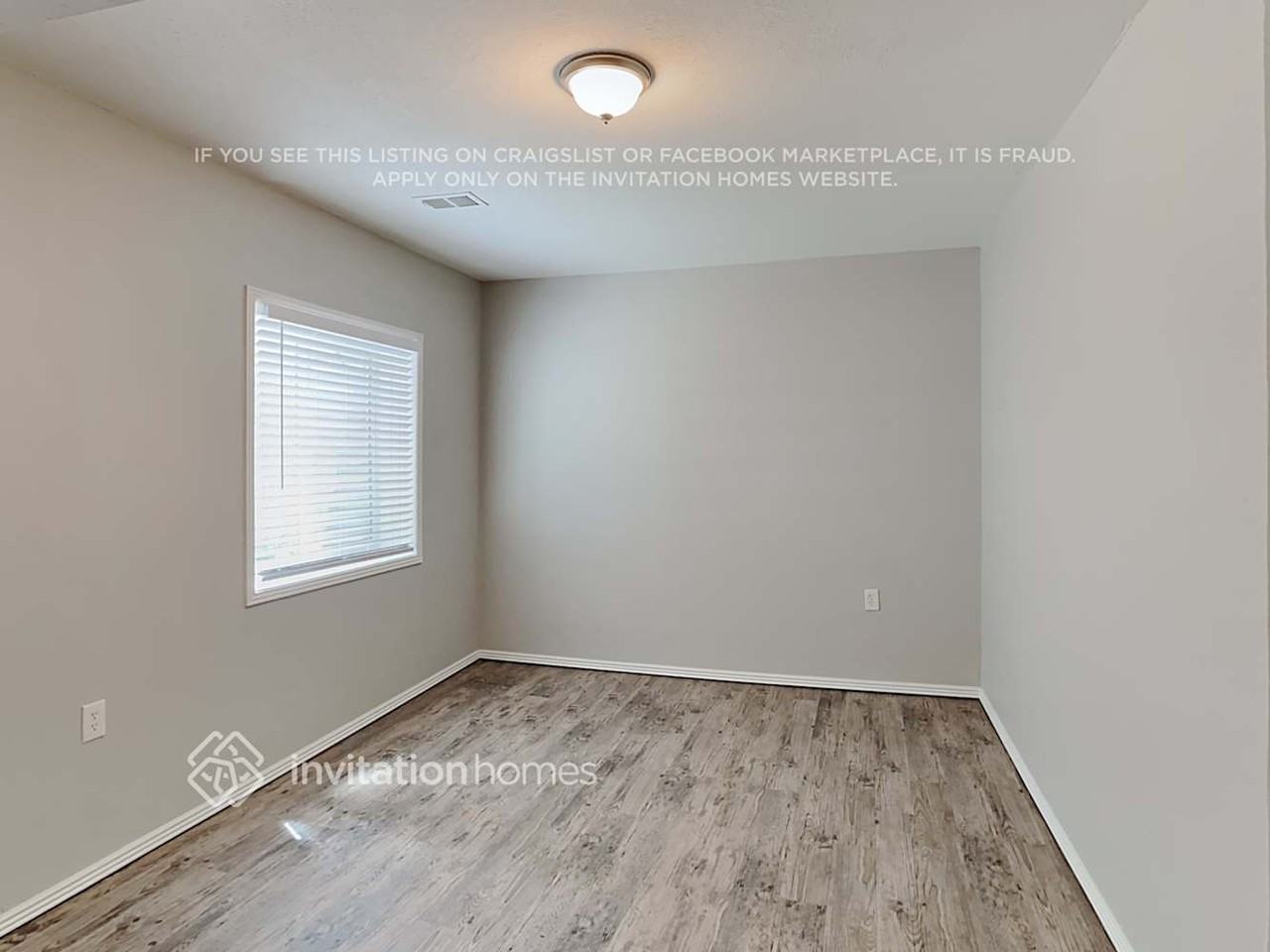 2237 73rd Ave - Photo 6 of 24