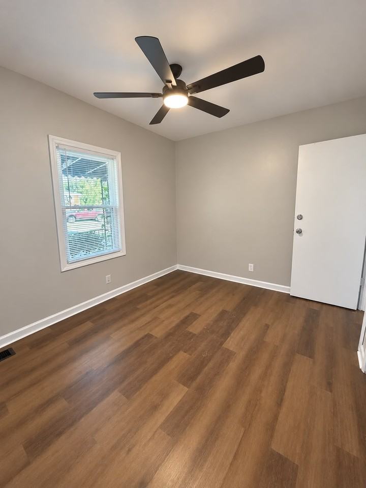 4411 Gatewood Ave #1 - Photo 6 of 14