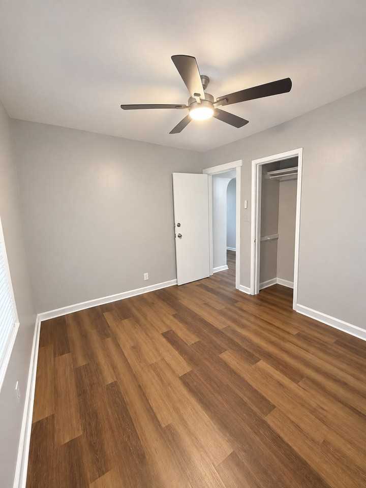 4411 Gatewood Ave #1 - Photo 7 of 14