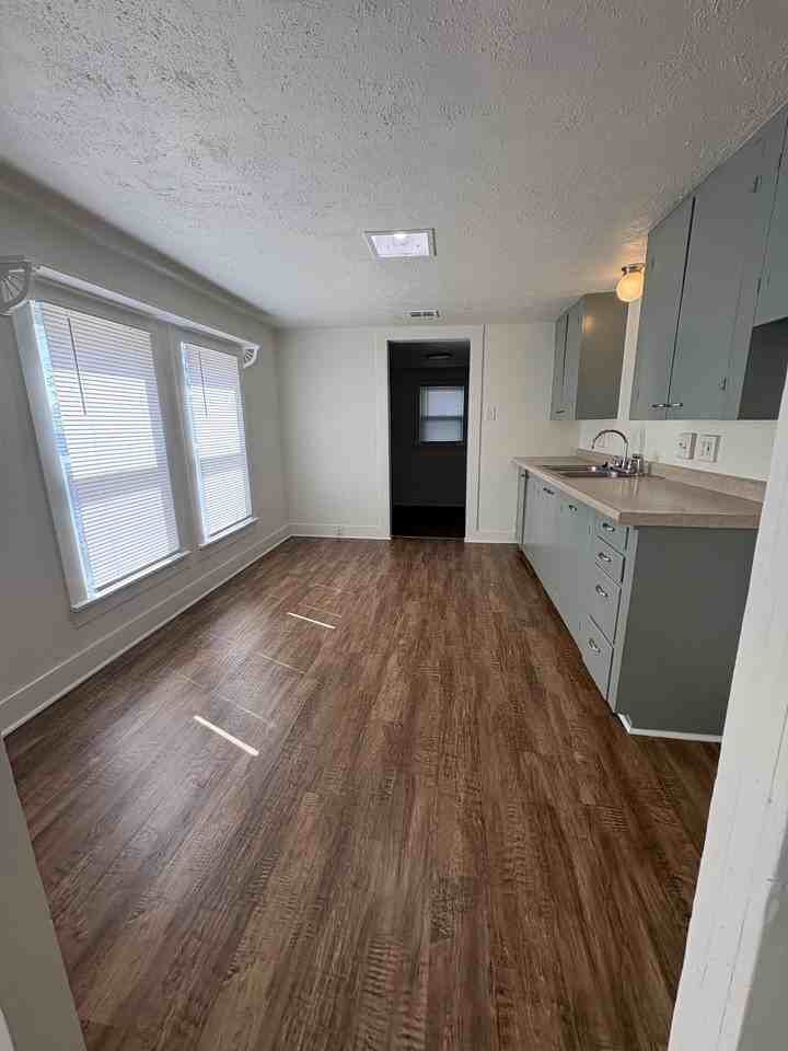 1235 Ford St #1 - Photo 3 of 10