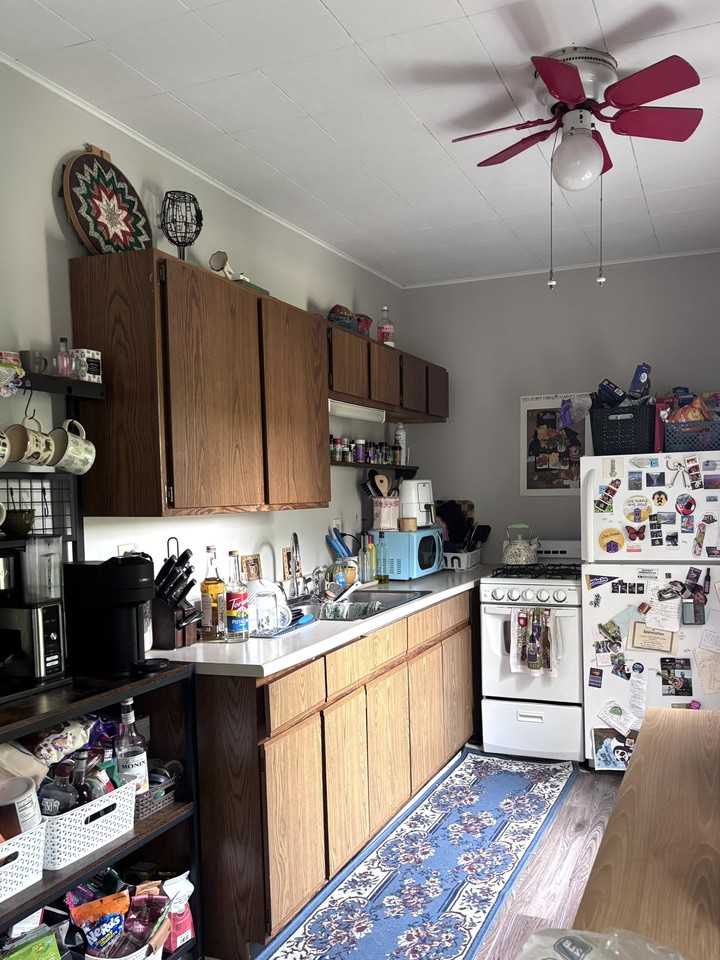 1201 W 19th St #1201 - Photo 2 of 10