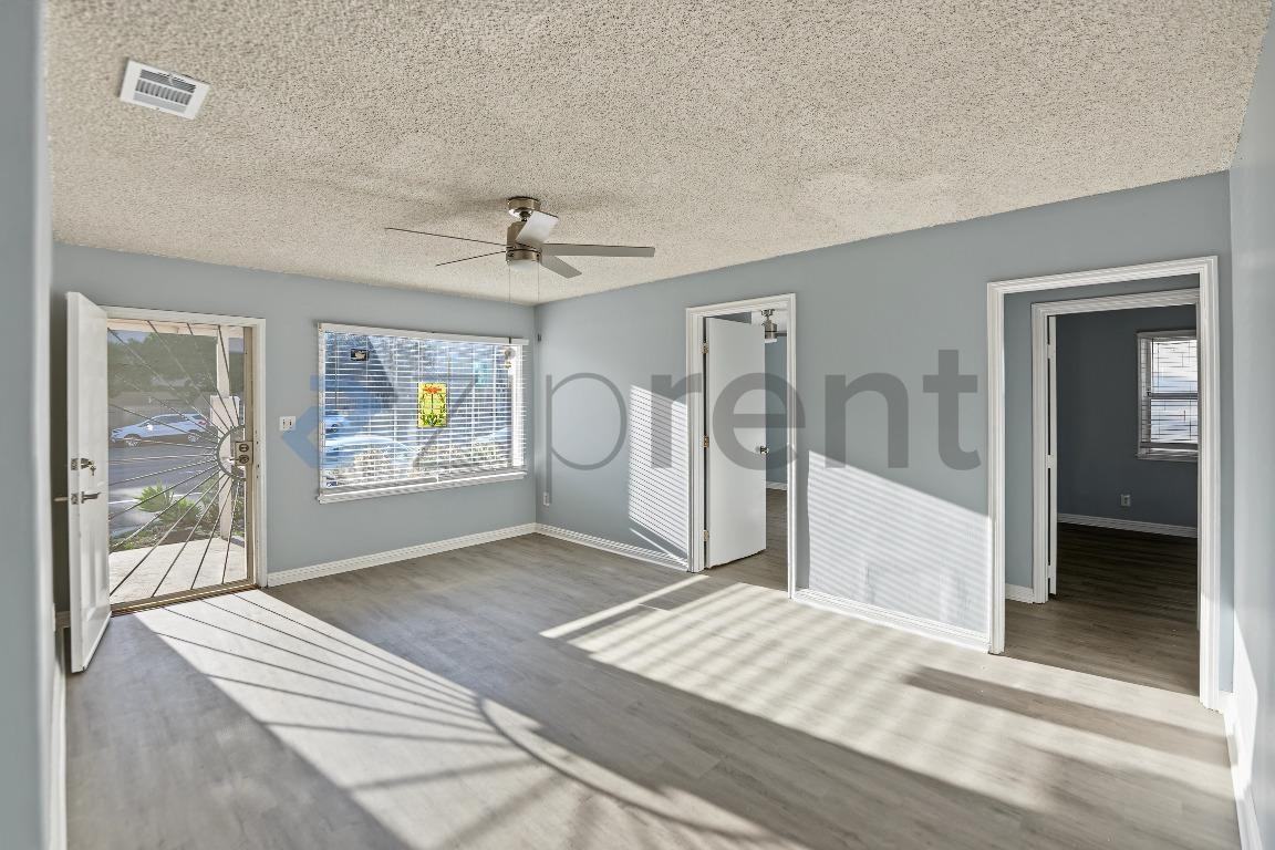 292 N Allen Ave - Photo 6 of 22