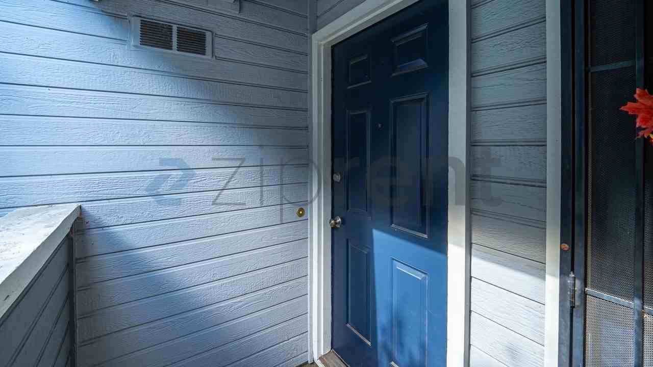 379 Shadow Run Dr - Photo 2 of 20