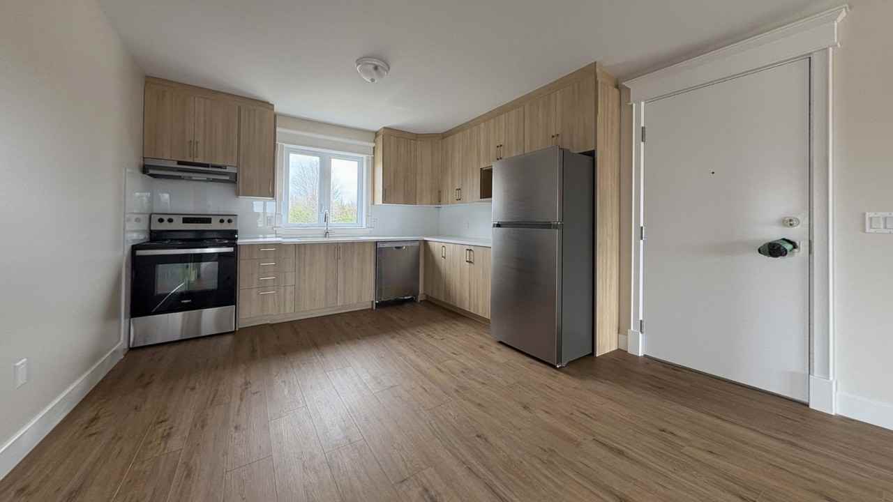 2662 Old Montreal Rd - Photo 6 of 9