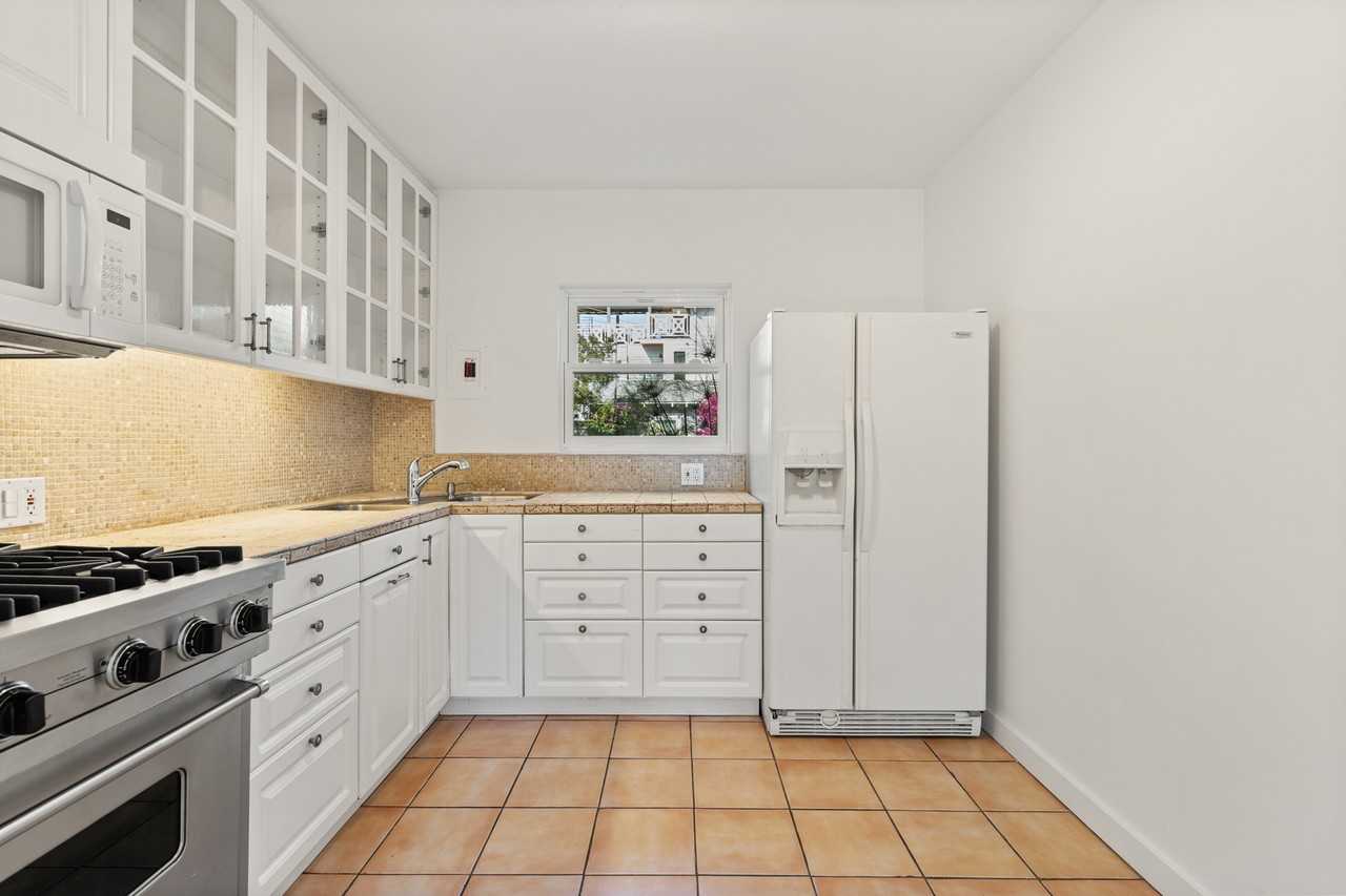 717 Raymond Ave #3 - Photo 6 of 12