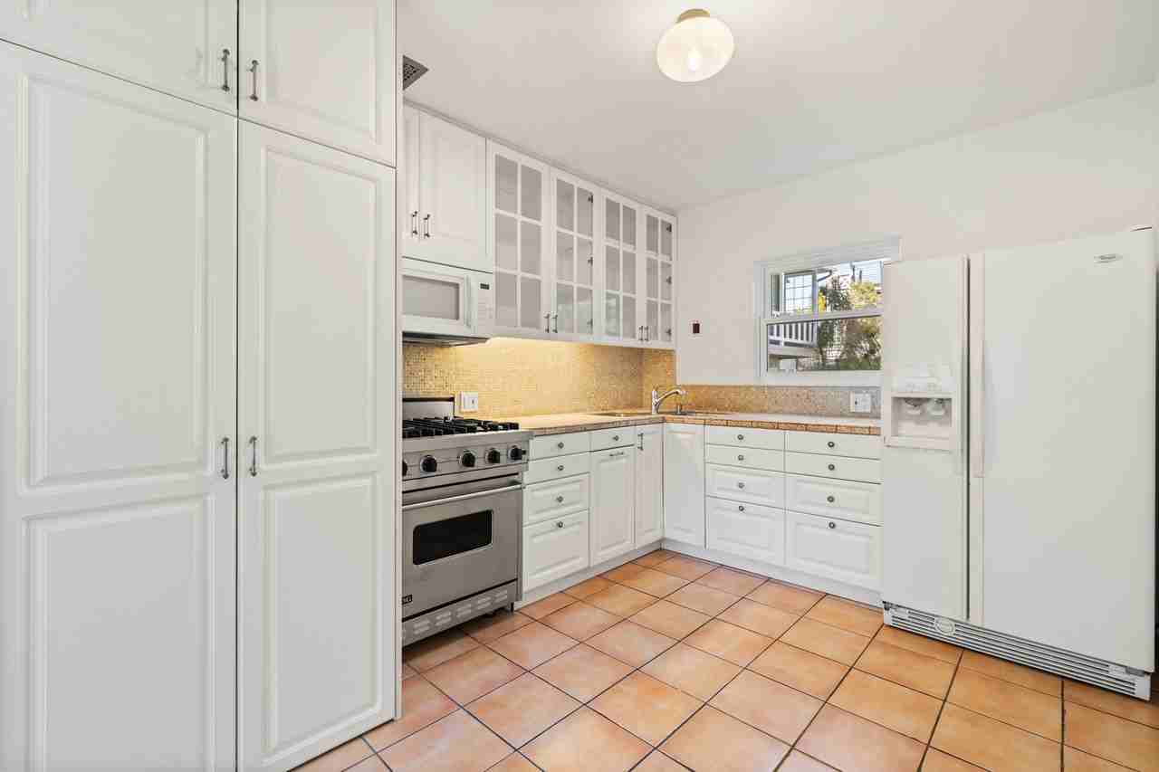 717 Raymond Ave #3 - Photo 7 of 12