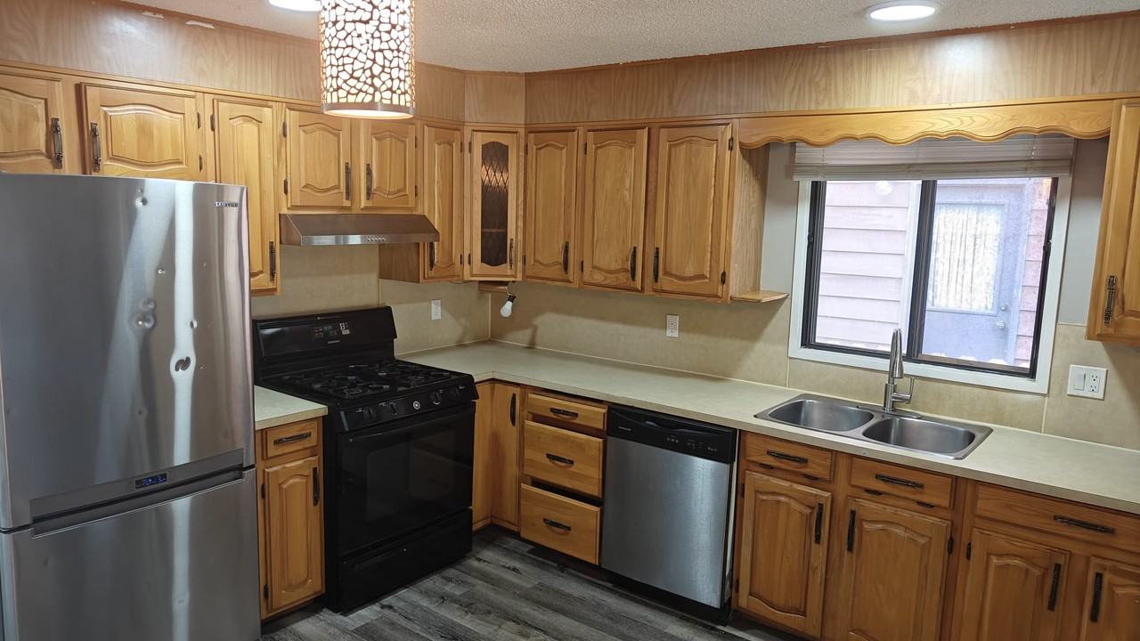 23 Millbank Crt Sw - Photo 3 of 13