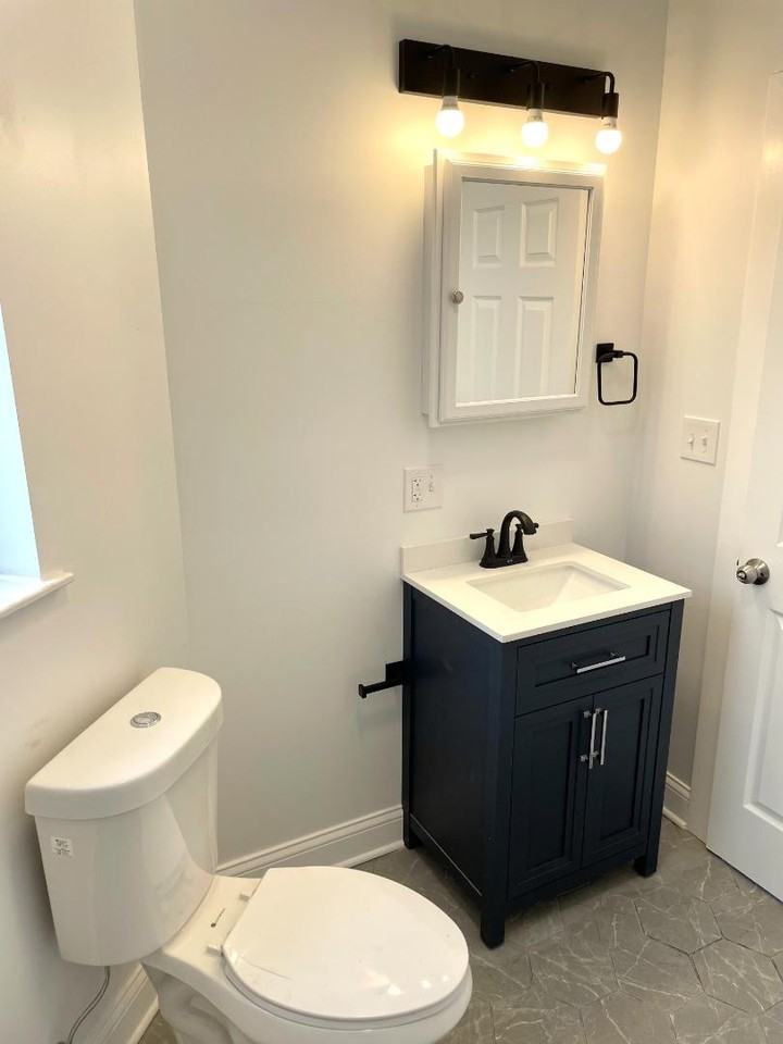 9647 S Forest Ave - Photo 5 of 10