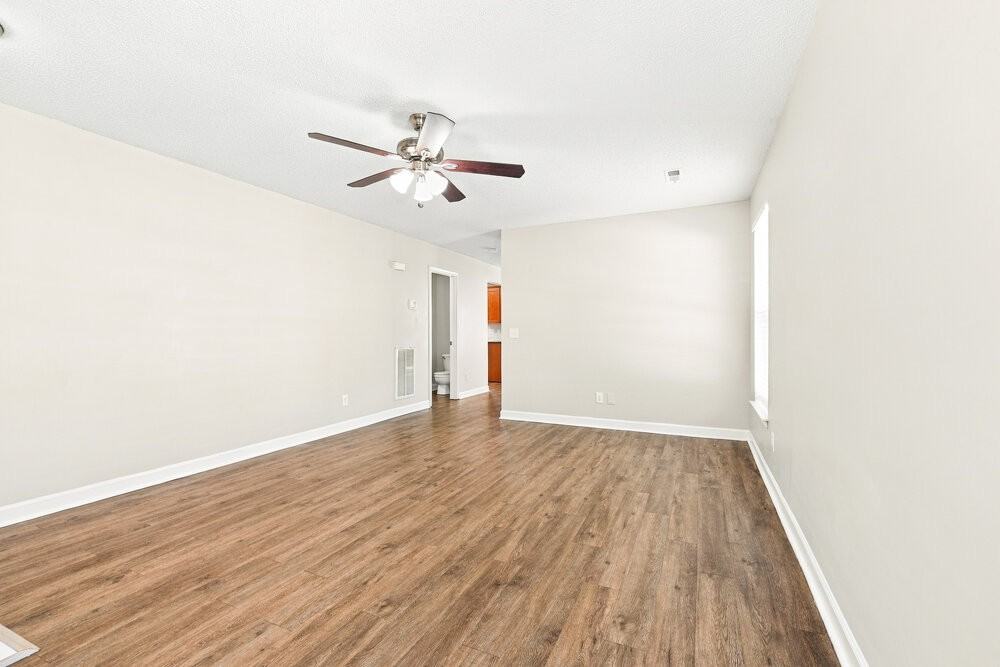 4941 Hopewood Ln - Photo 6 of 17