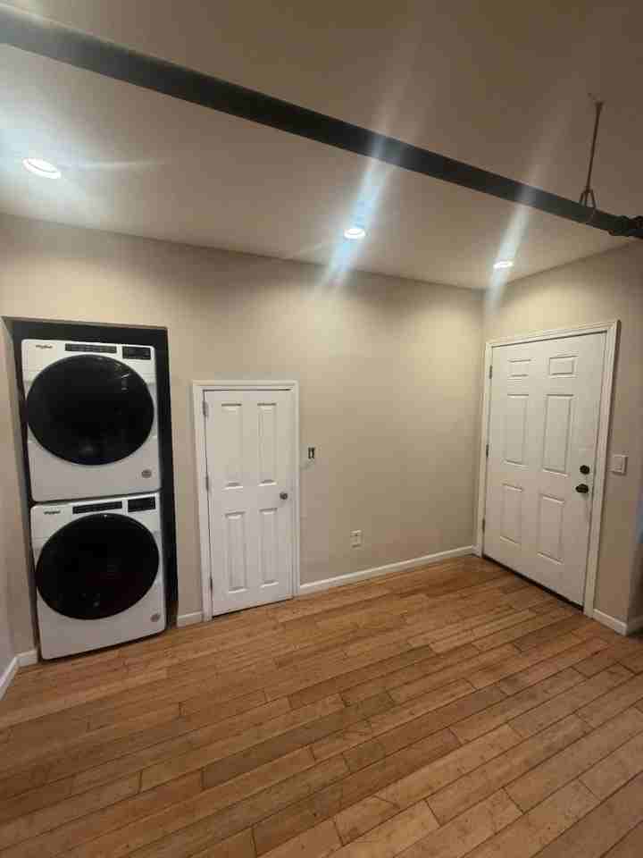 92 Henry St - Photo 5 of 5