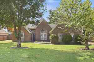 featured image of 55 Lakewood Cv
