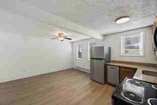 400-402 S Henderson St - Photo 1 of 1