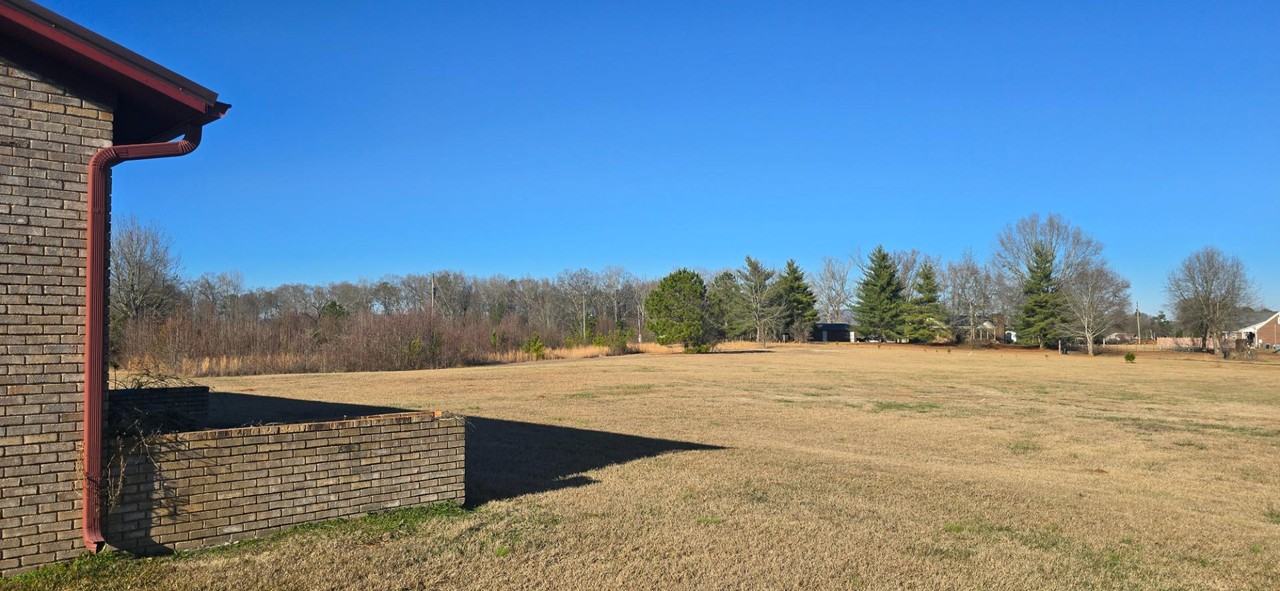 5421 McIntosh Rd - Photo 2 of 7