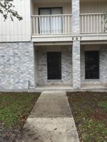 featured image of 207 N Commonsway Dr